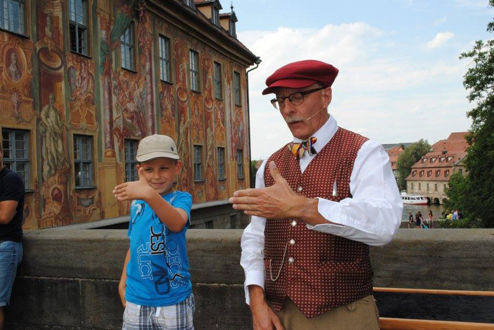 Zauberkünstler für Kinder, Erwachsene, Kindergarten und Firmenfeiern