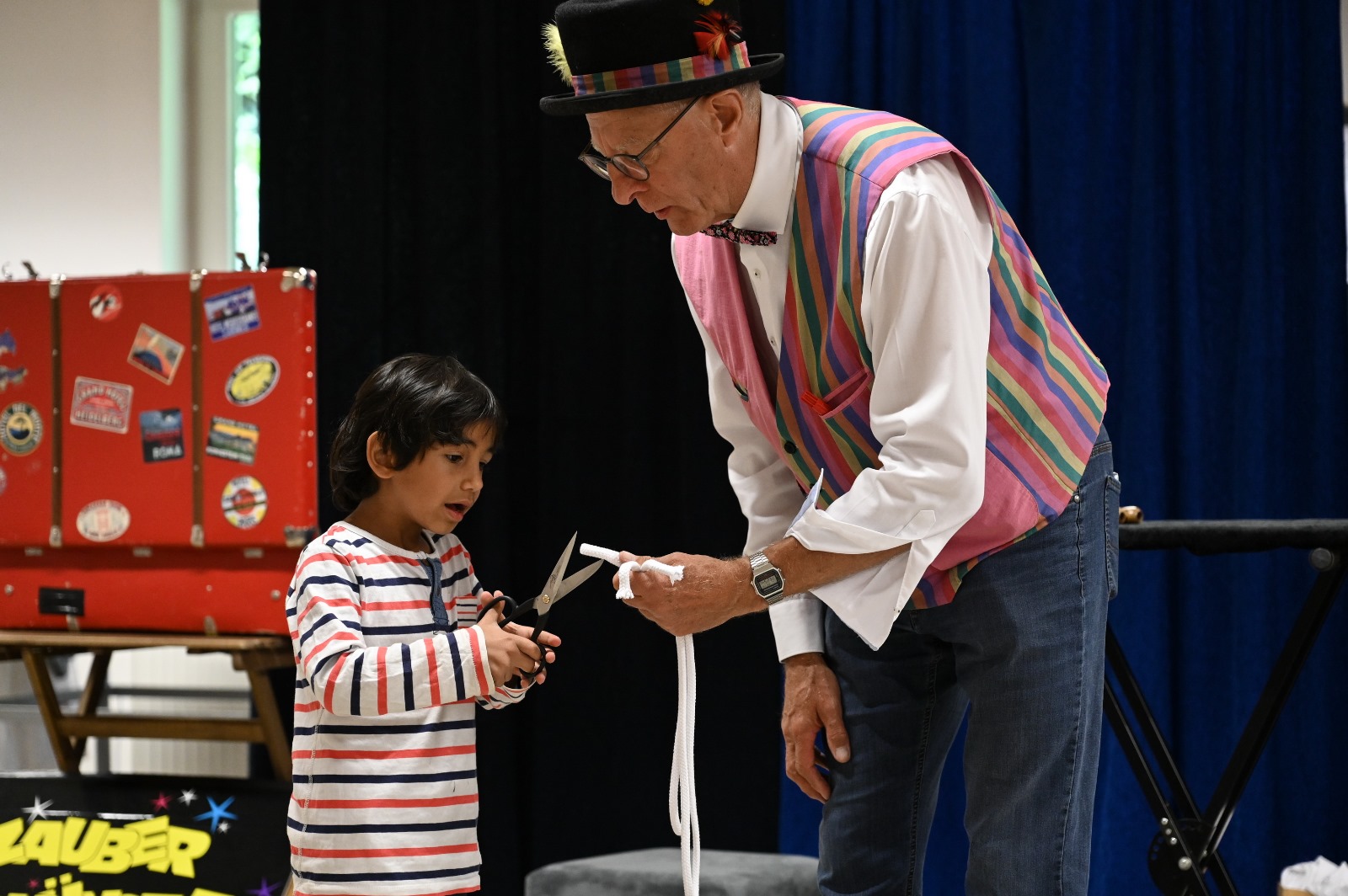 Zauberkünstler für Kinder, Erwachsene, Kindergarten und Firmenfeiern
